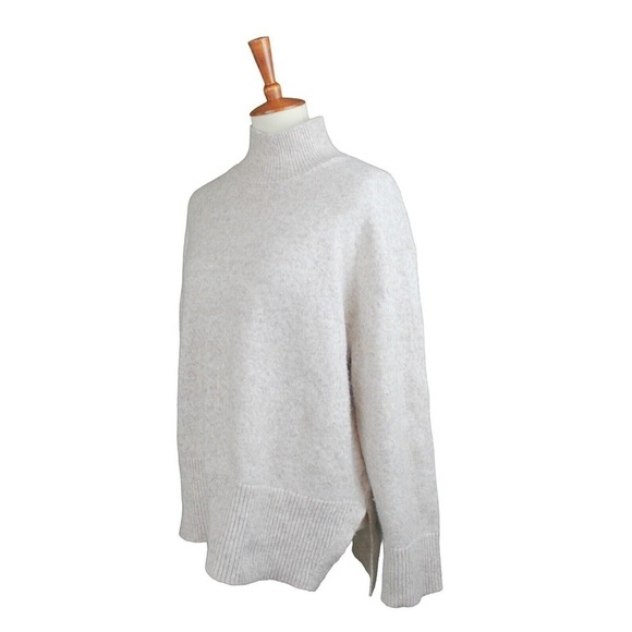 cobble lane Sweaters - Cobble Lane Beige Pullover Knit Sweater. Wool Blend Size Medium